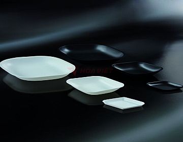 Đĩa cân nhựa Aptaca 7ml vuông trắng